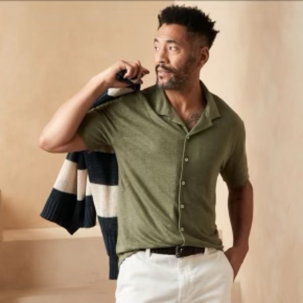 Banana Republic Linen Knit Resort Shirt